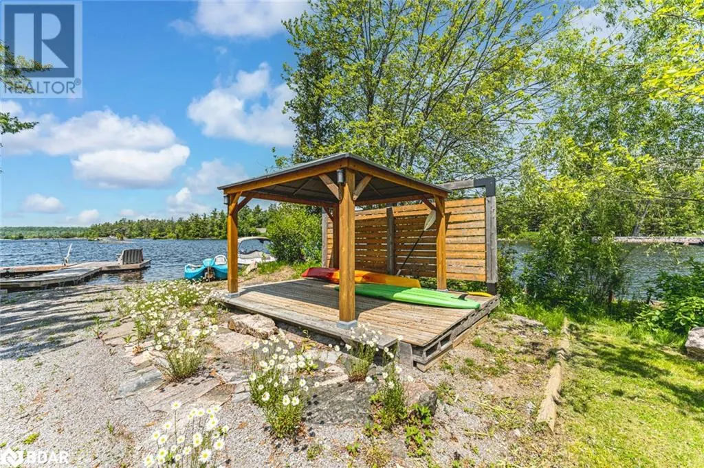 49 HEMLOCK DR