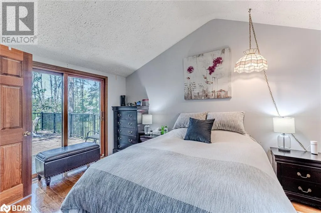 49 HEMLOCK DR