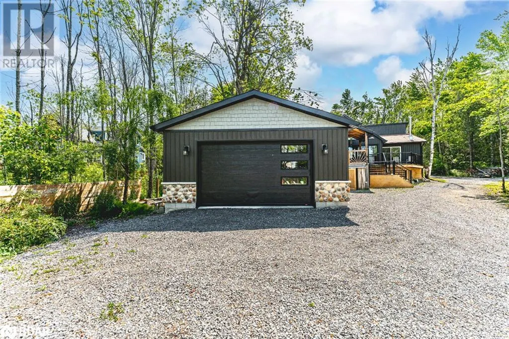 49 HEMLOCK DR