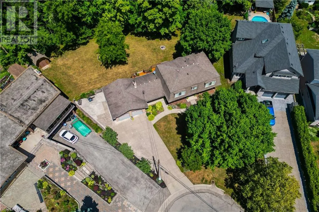 3 MAPLE Drive