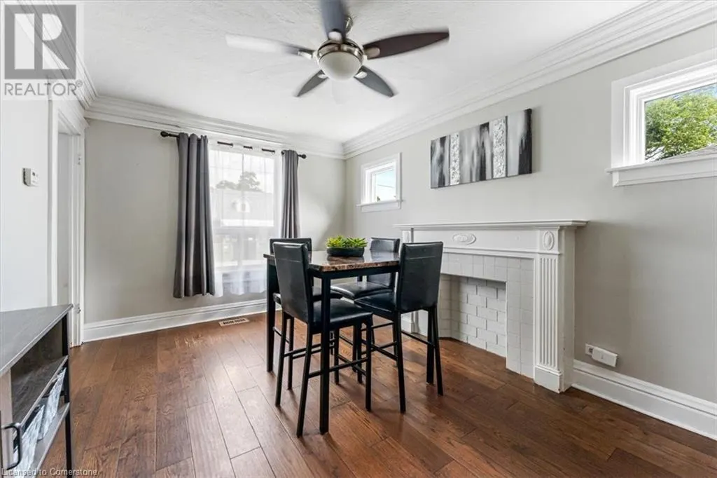 231 VINE Street
