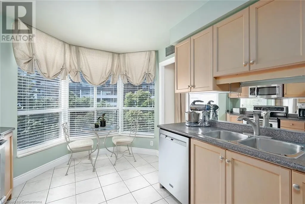442 MAPLE Avenue Unit# 609, #609