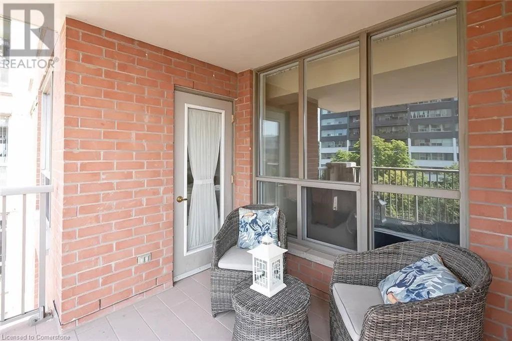 442 MAPLE Avenue Unit# 609, #609