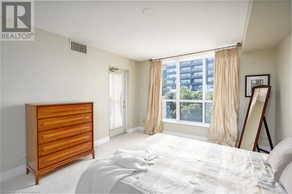 442 MAPLE Avenue Unit# 609, #609