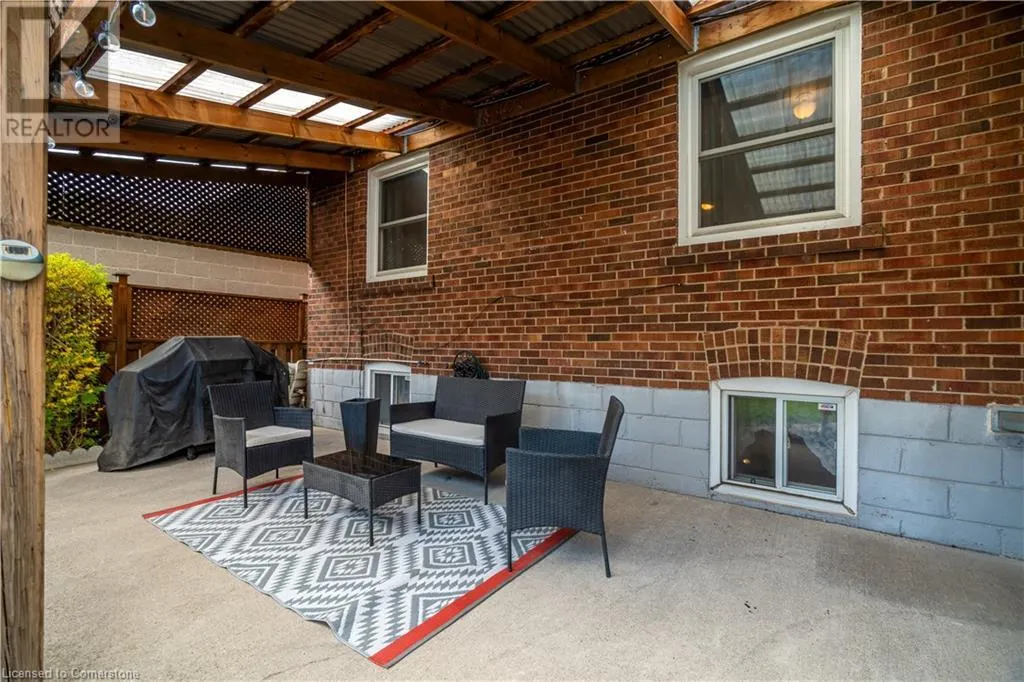 11 SPEERS Avenue