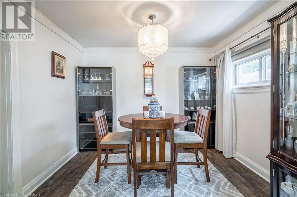 11 SPEERS Avenue
