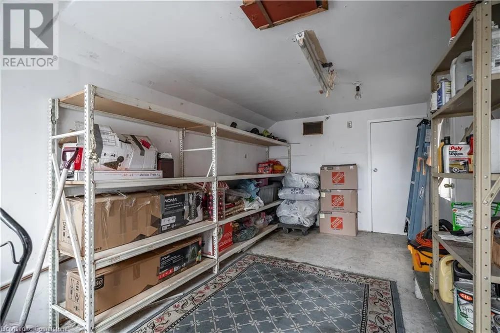 11 SPEERS Avenue