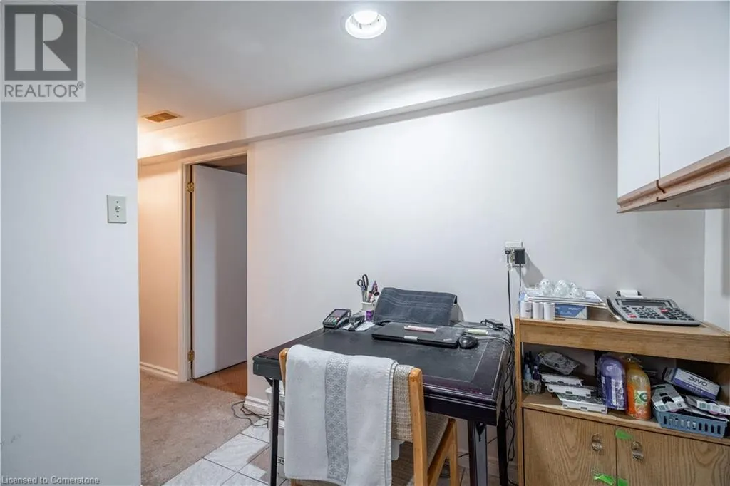 11 SPEERS Avenue