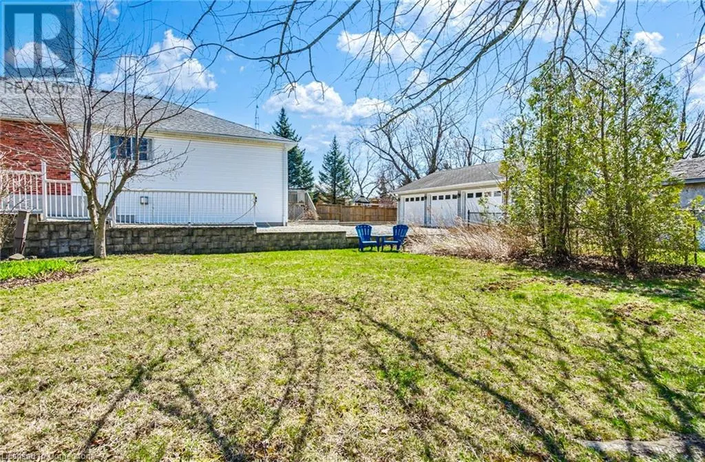8 CARRICK Street