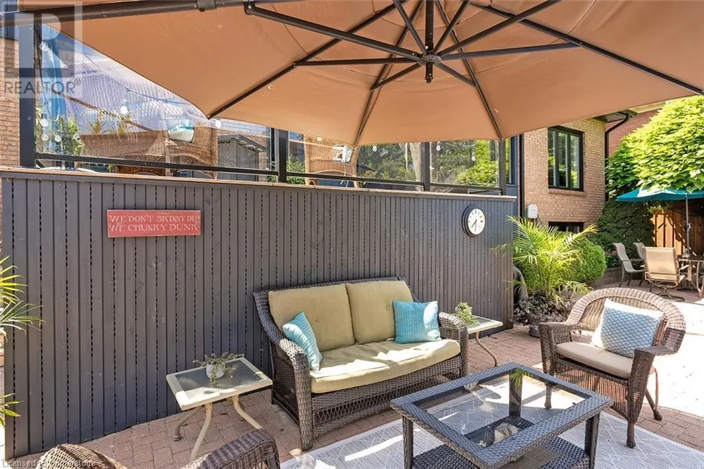 275 ALEXANDER Court