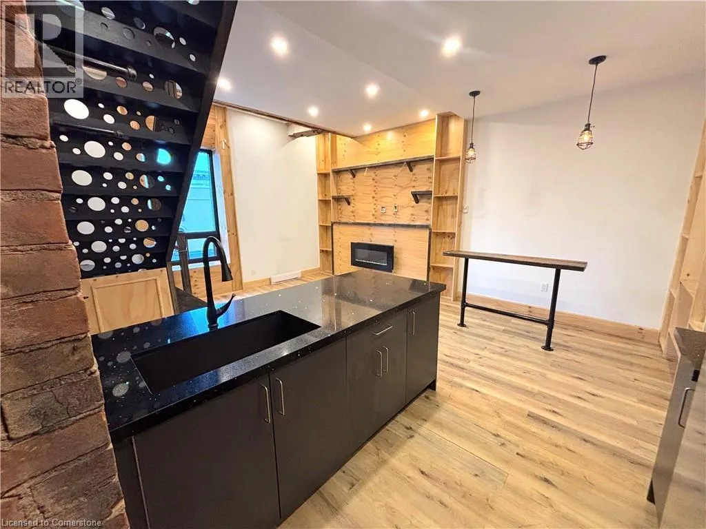 7 FOUNDRY Street Unit# 15, #15