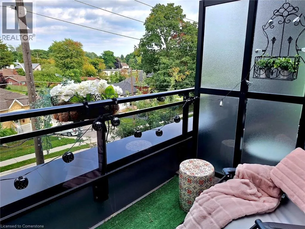 53 ARTHUR Street S Unit# AT6, #AT6