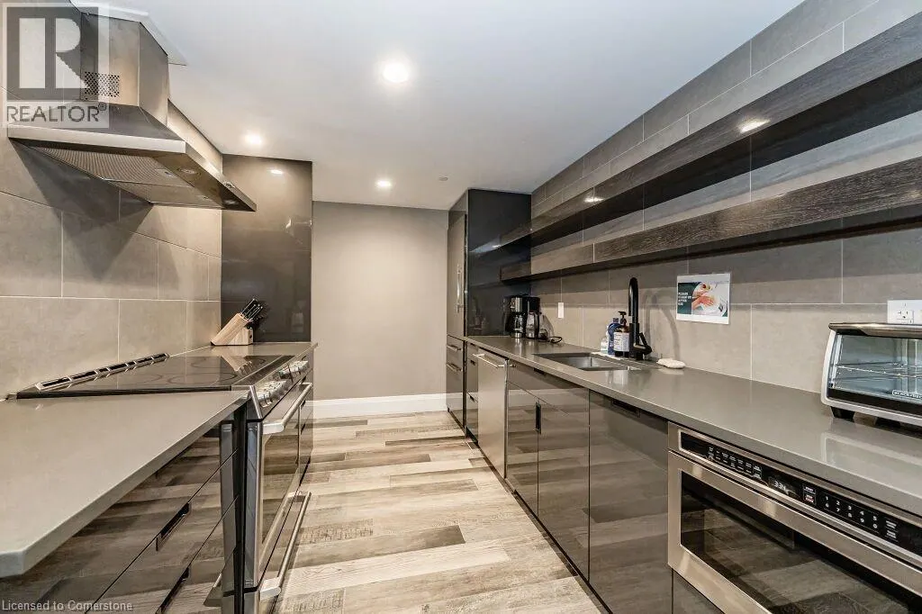 53 ARTHUR Street S Unit# AT6, #AT6