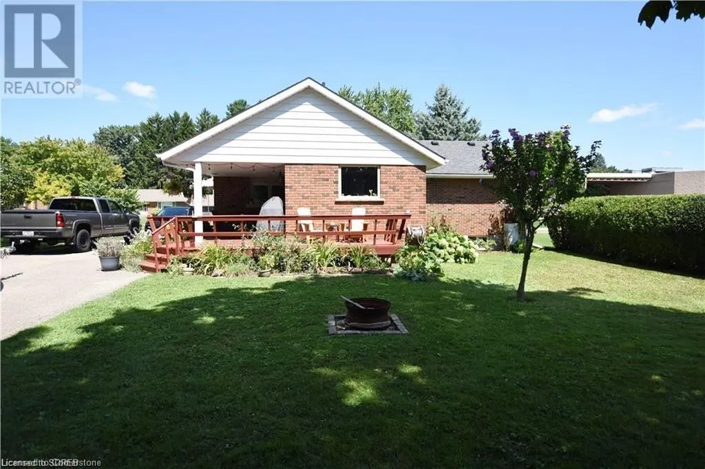 22 CHARLTON Crescent
