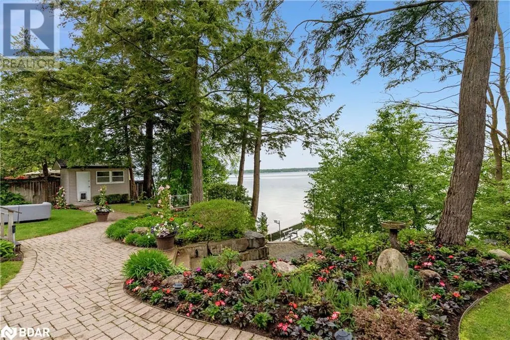 292 TRILLIUM Place