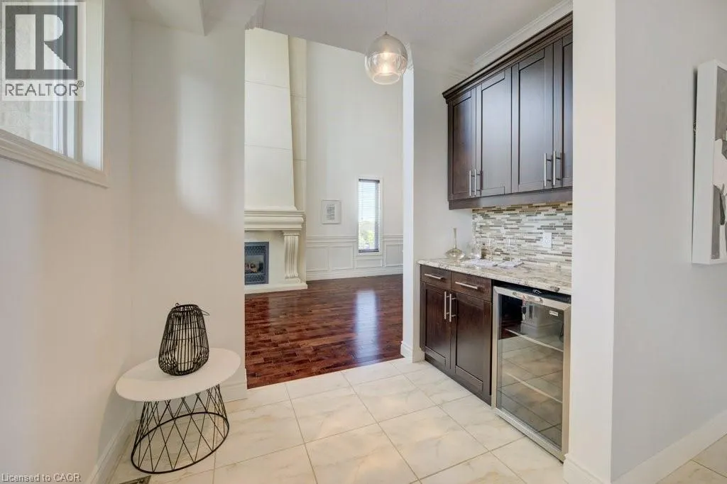 215 HOSTETLER Road