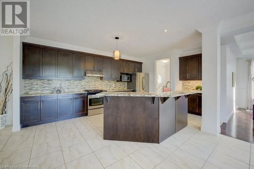 215 HOSTETLER Road