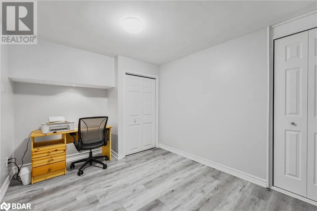 25 LAMERS Crescent