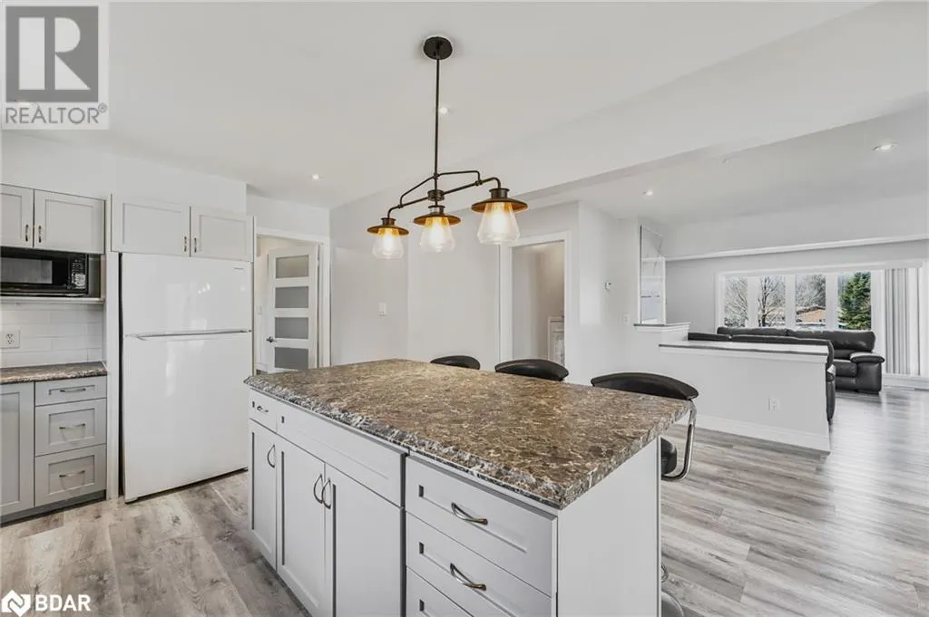 25 LAMERS Crescent