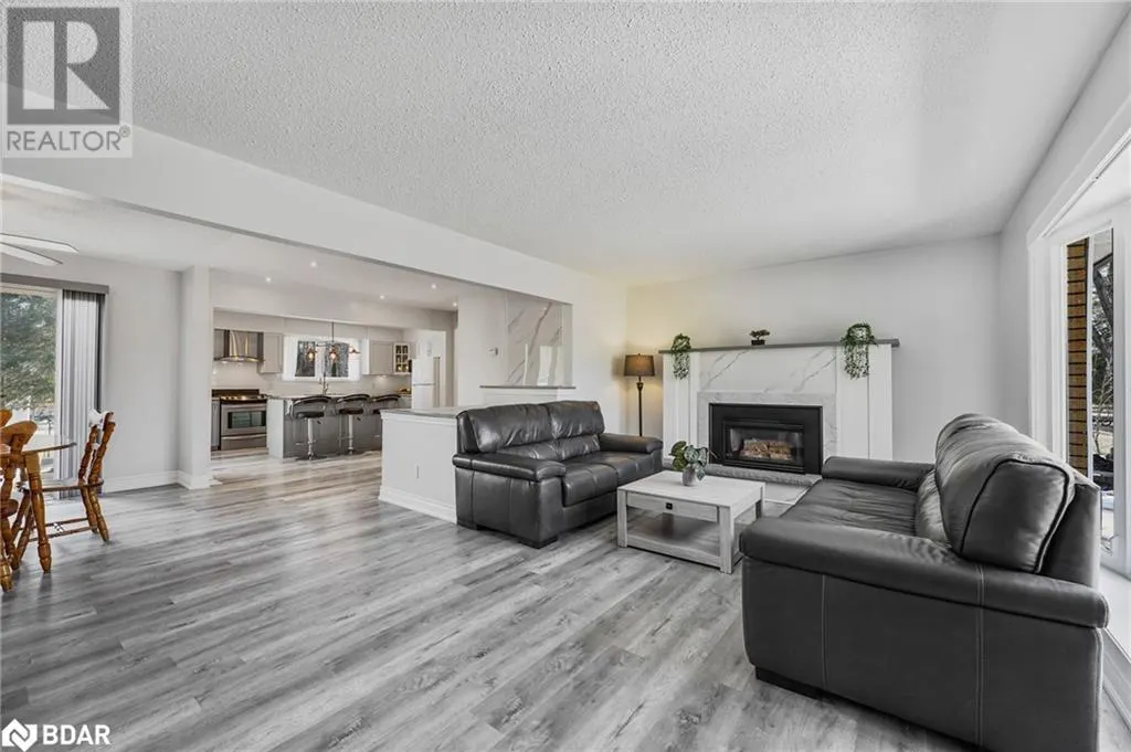 25 LAMERS Crescent