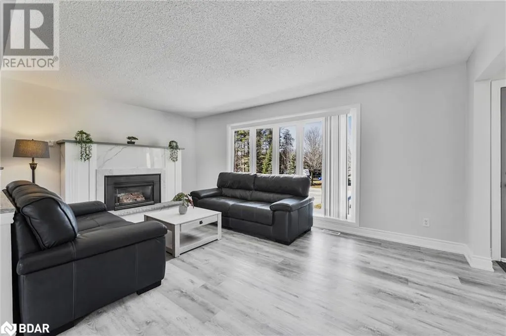25 LAMERS Crescent