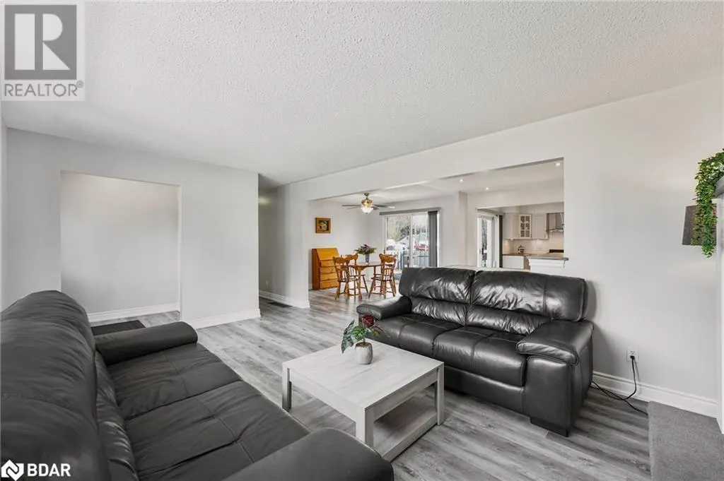 25 LAMERS Crescent