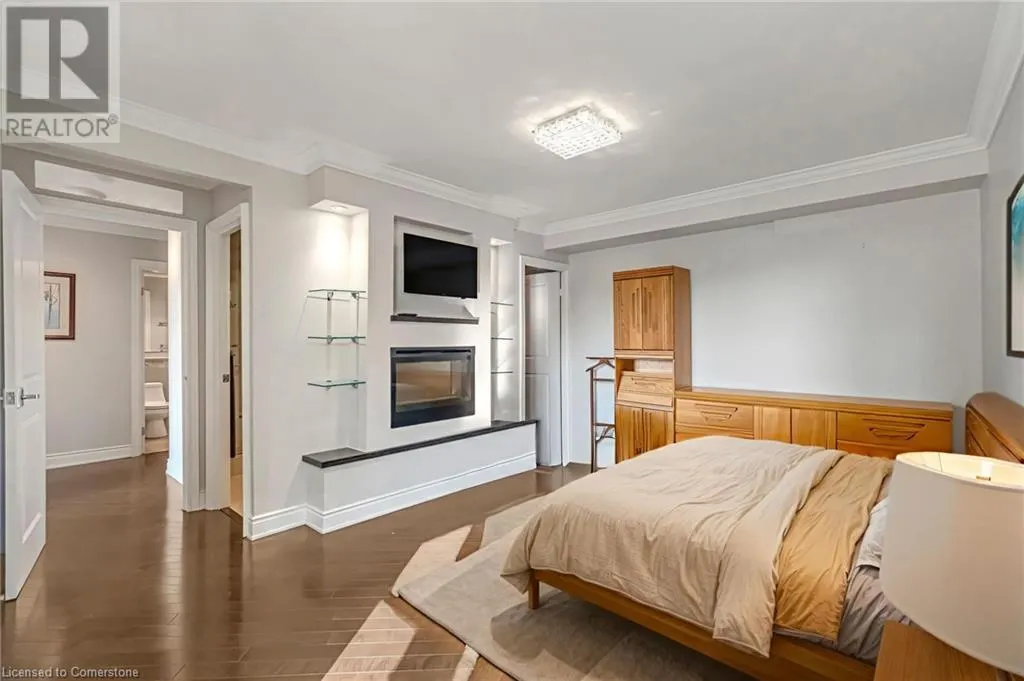 66 HIGH Street E Unit# 904, #904