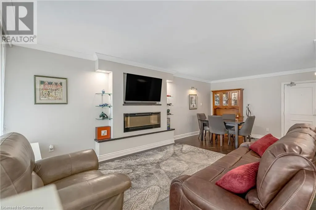 66 HIGH Street E Unit# 904, #904