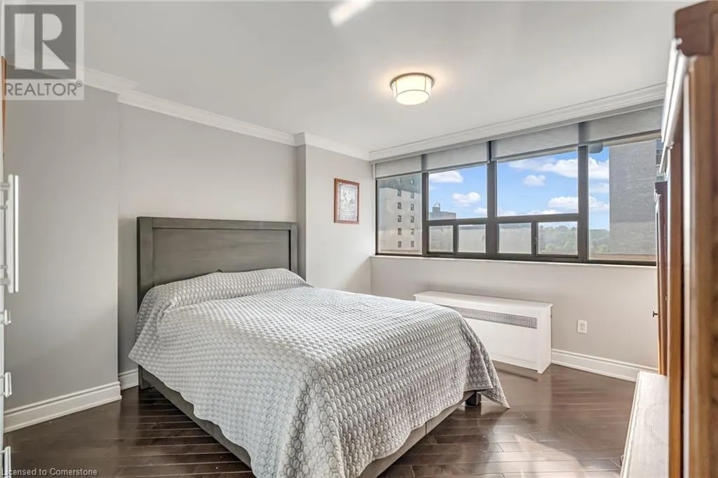 66 HIGH Street E Unit# 904, #904