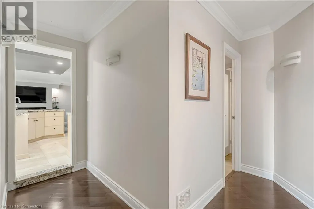 66 HIGH Street E Unit# 904, #904