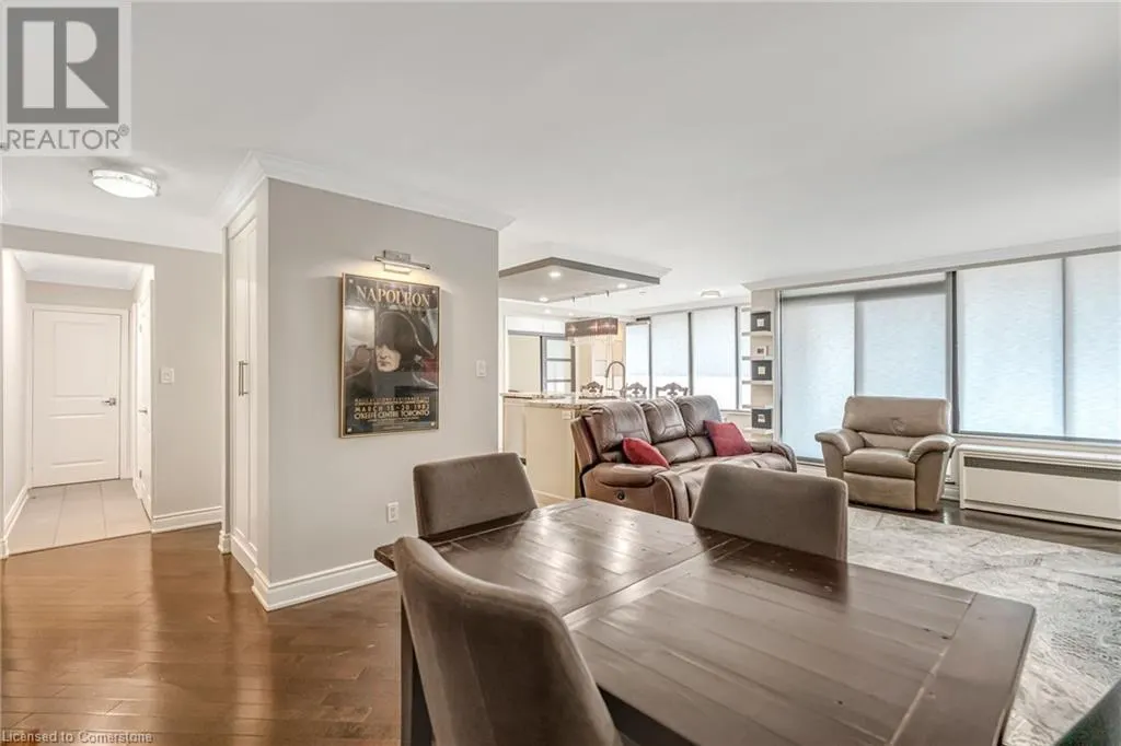 66 HIGH Street E Unit# 904, #904