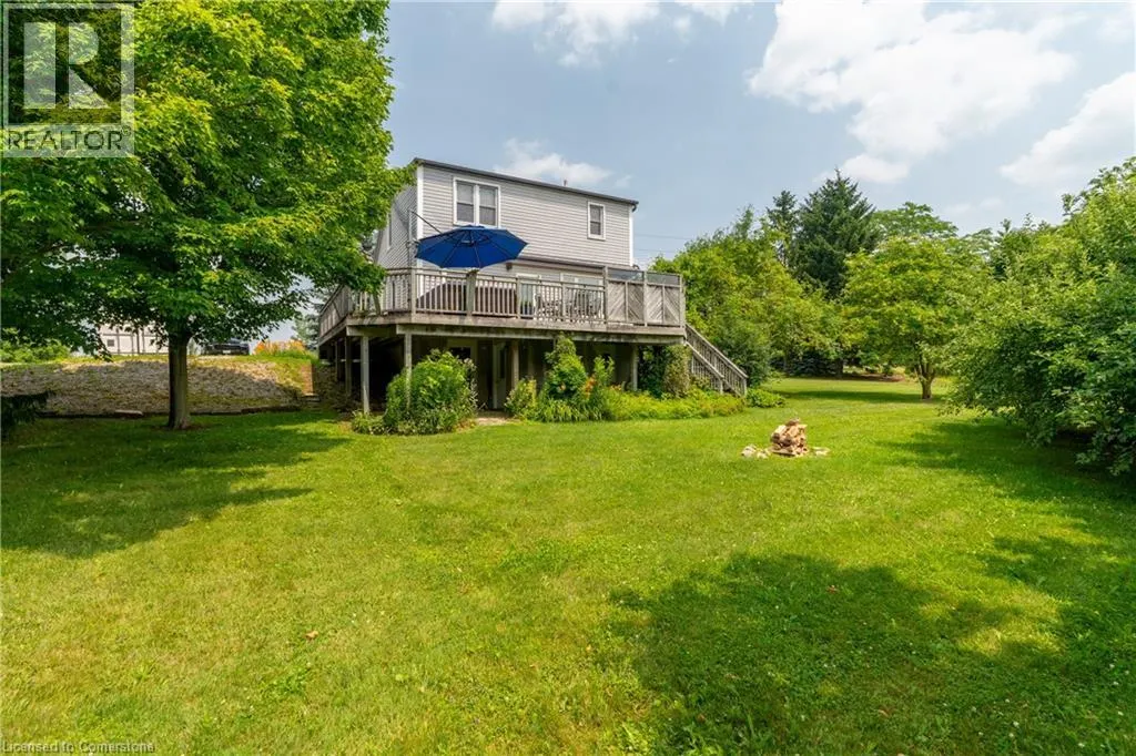 585 SNYDERS Road E