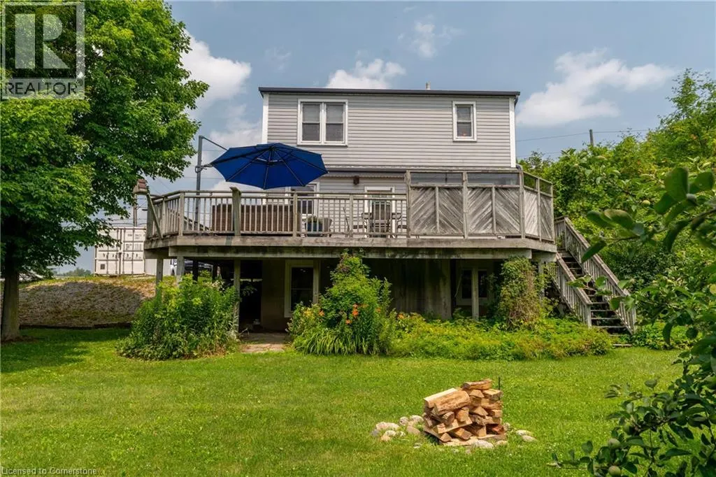 585 SNYDERS Road E