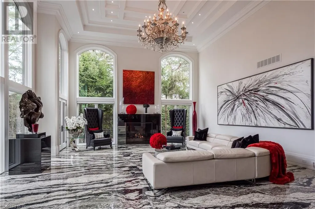 15 CHARTWELL Road