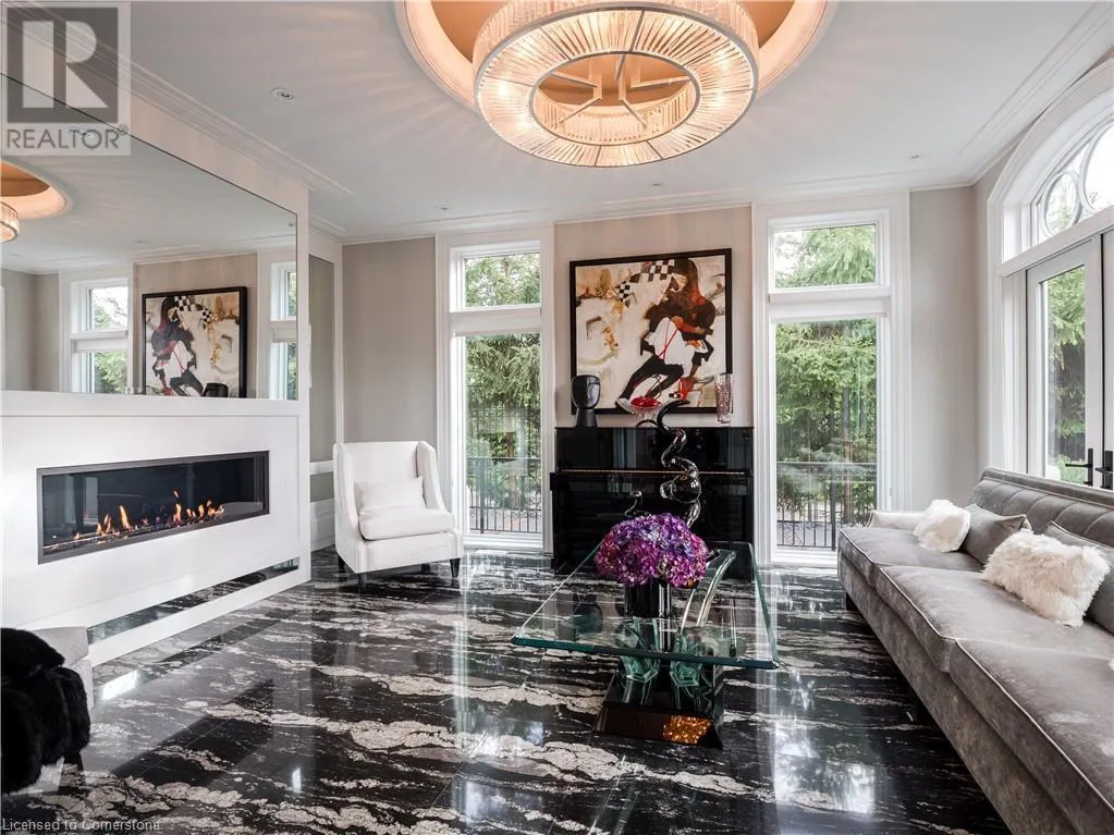 15 CHARTWELL Road
