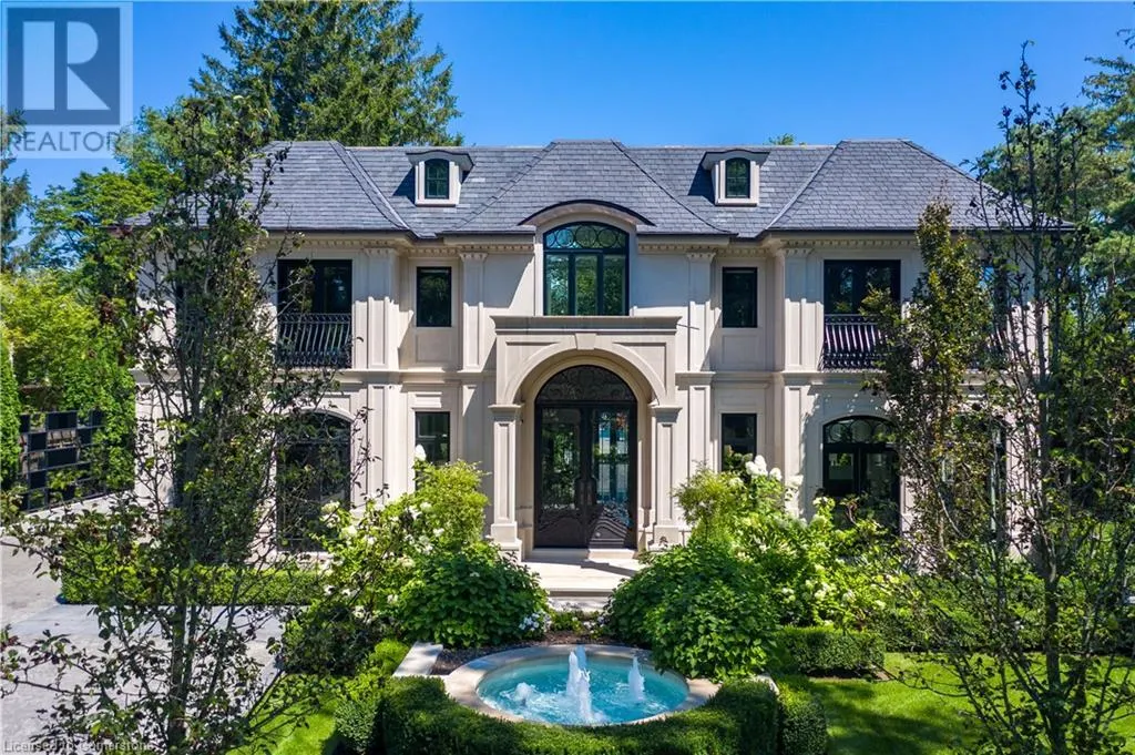 15 CHARTWELL Road