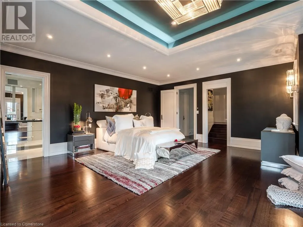 15 CHARTWELL Road