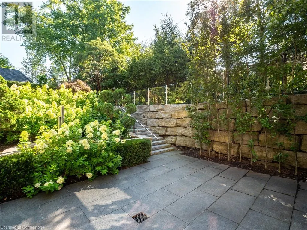15 CHARTWELL Road