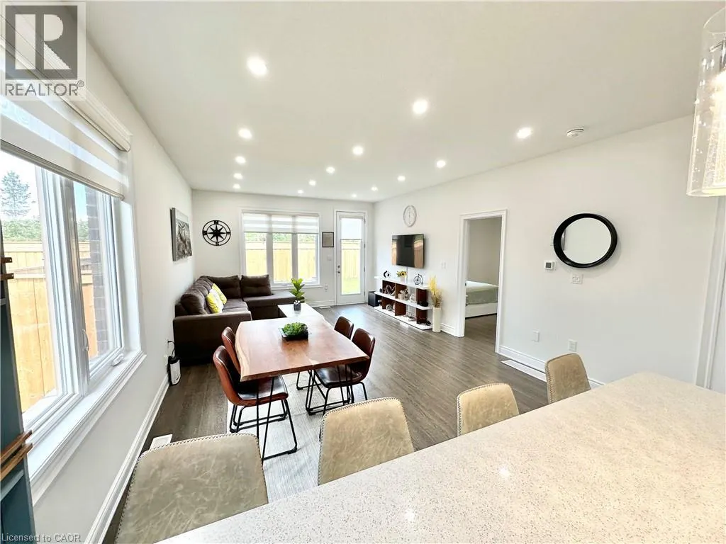 50 SEATON Crescent