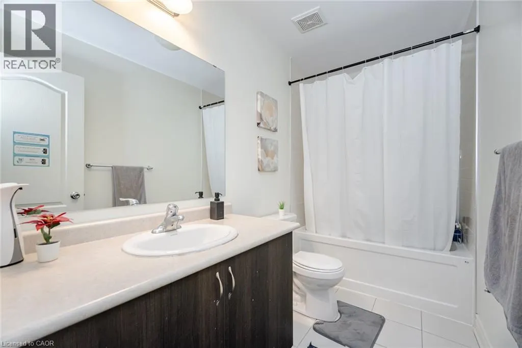 7 LADY EVELYN Crescent