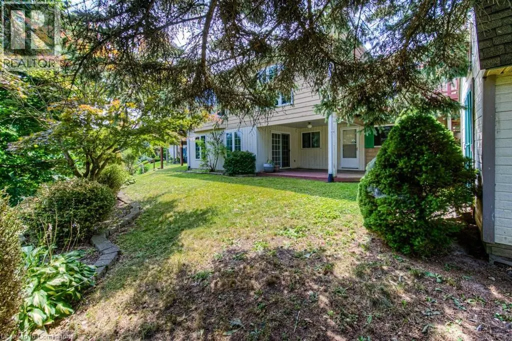 38 CHARNWOOD Court
