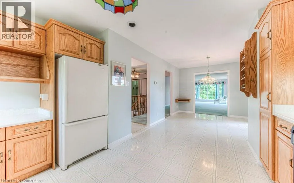 38 CHARNWOOD Court