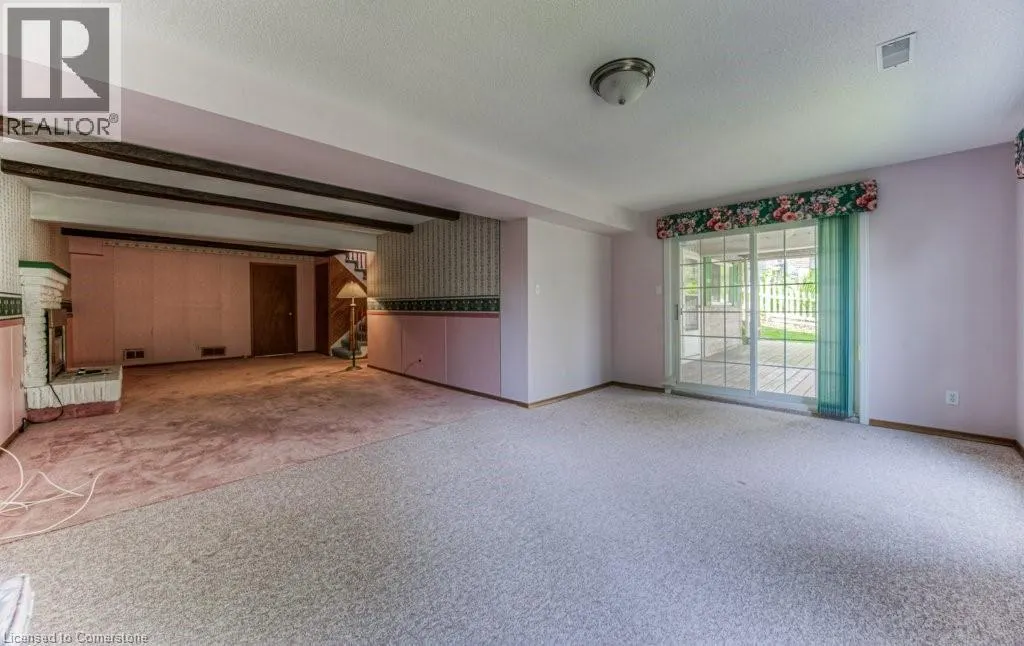 38 CHARNWOOD Court