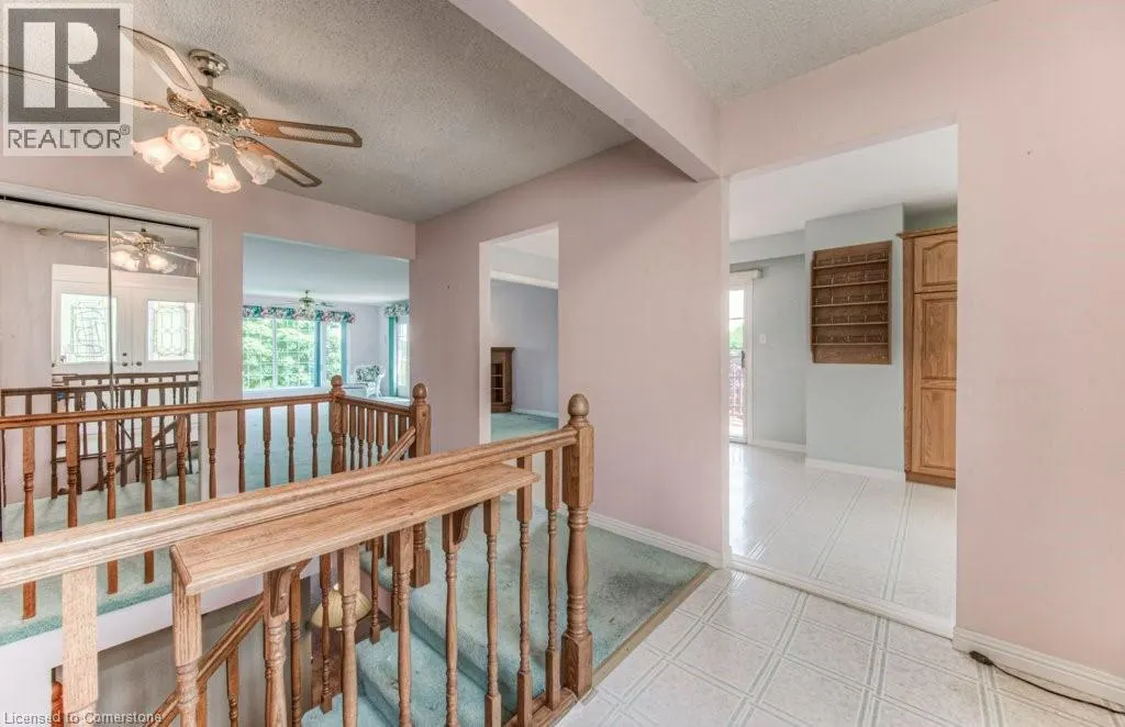 38 CHARNWOOD Court
