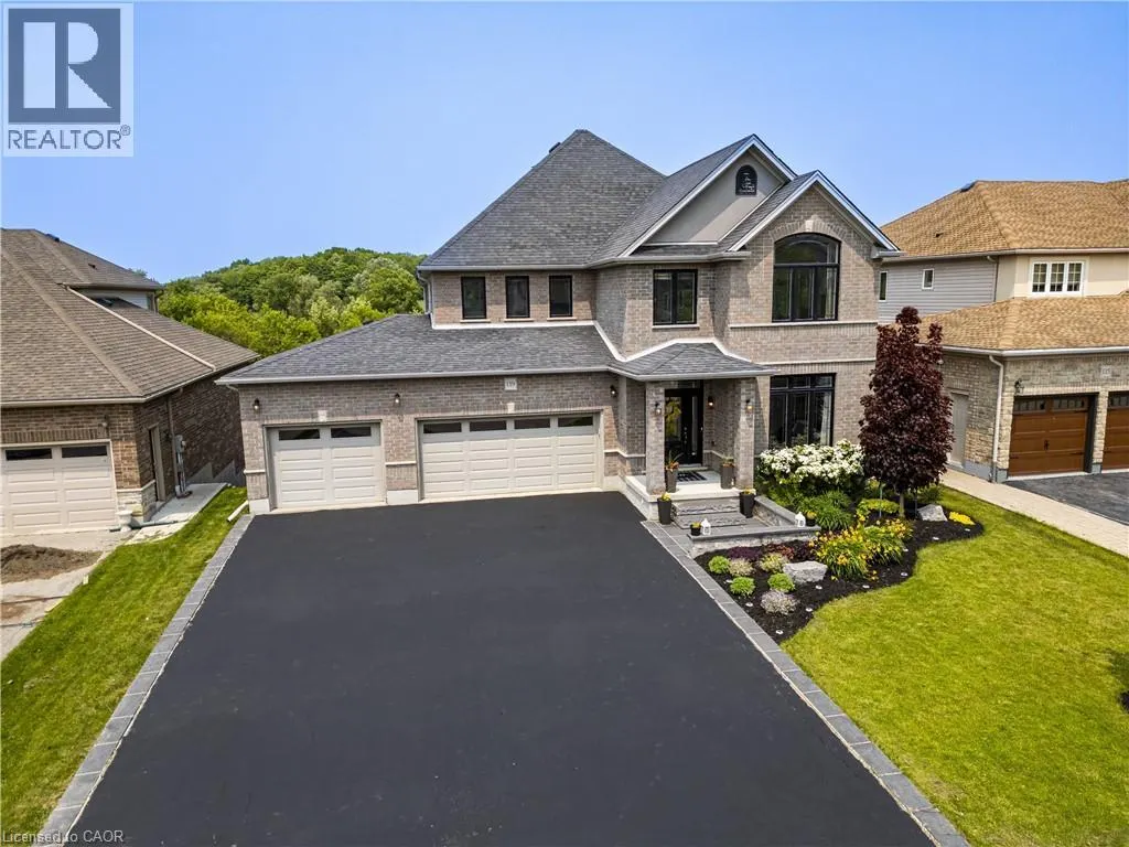 139 SCHWEITZER Crescent