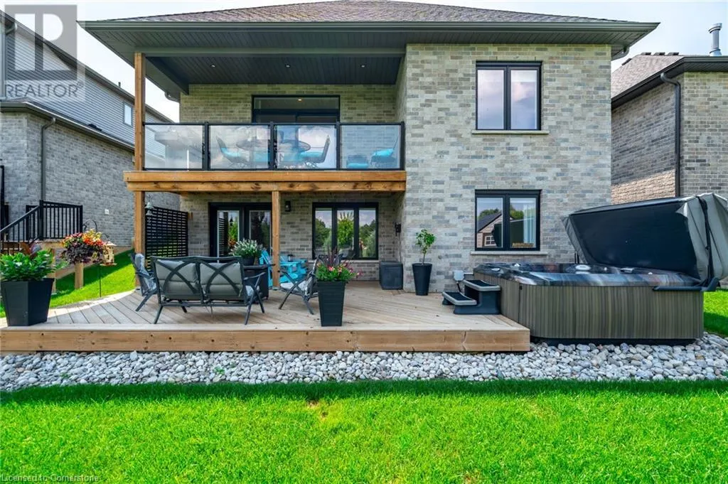 16 WHITING Drive