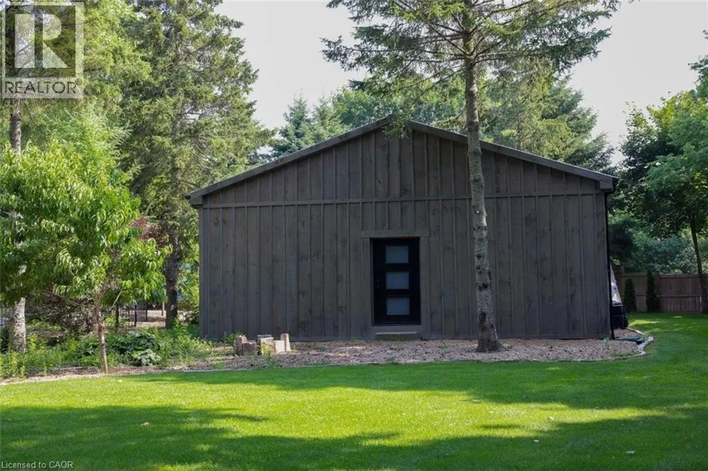 203 EAST RIVER Road