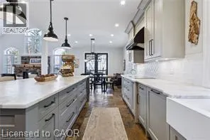 203 EAST RIVER Road