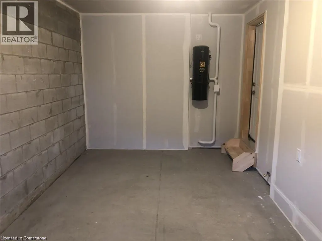 30 MIA Drive Unit# 6, #6