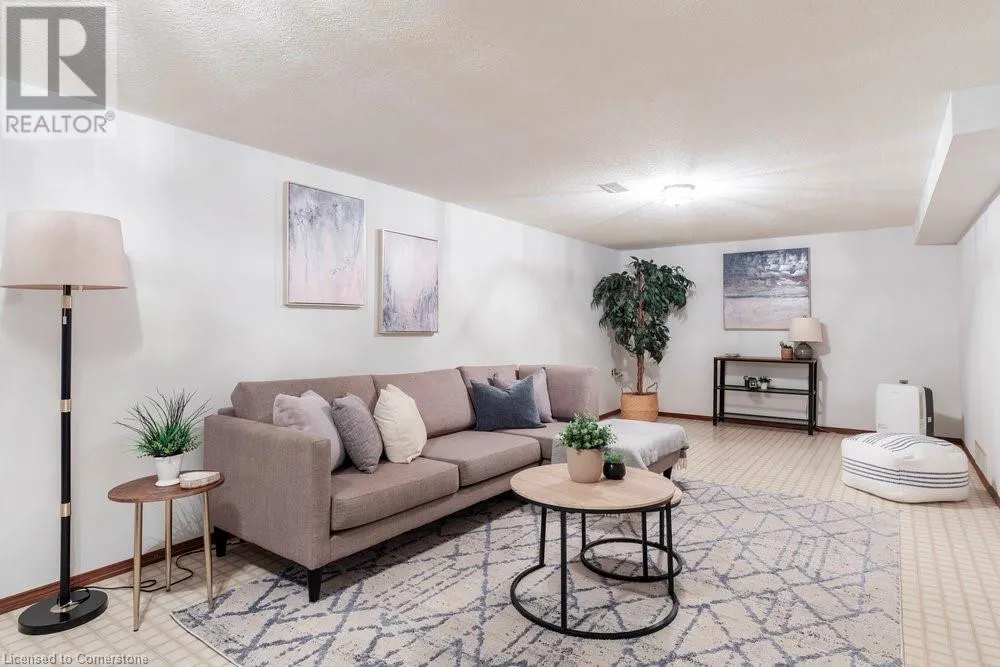 87 STRAWBERRY Drive